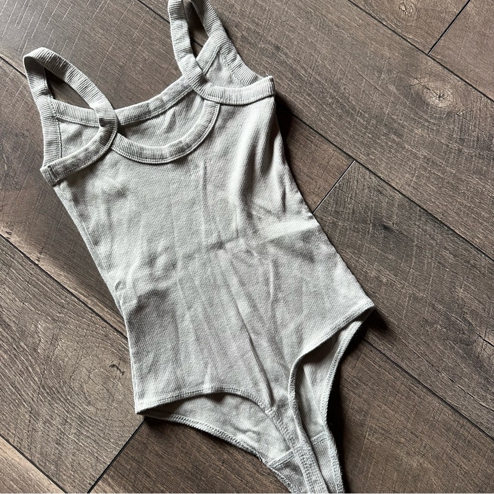 Abercrombie & Fitch Ribbed Bodysuit - Picture 8 of 8